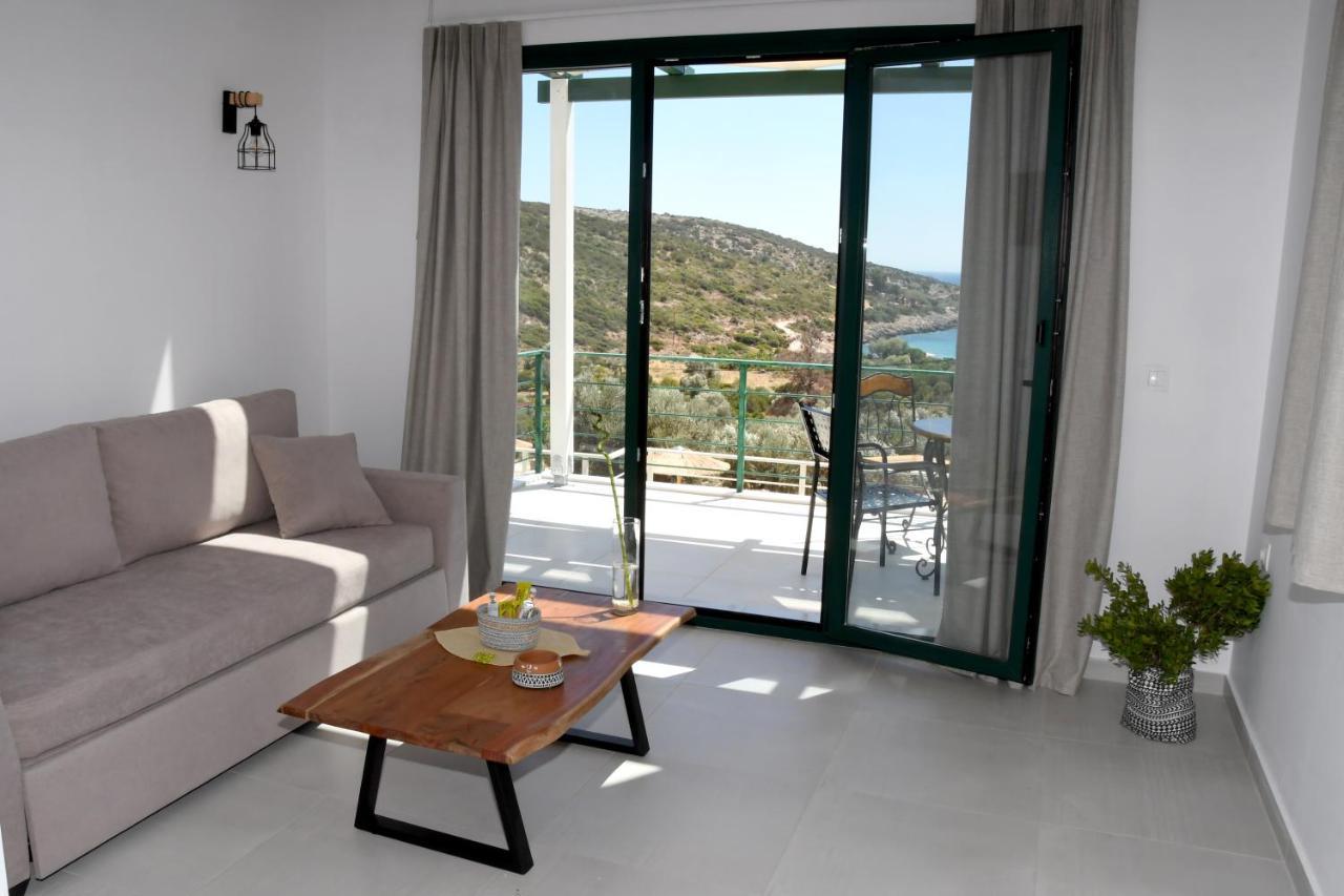 Bay Apartment