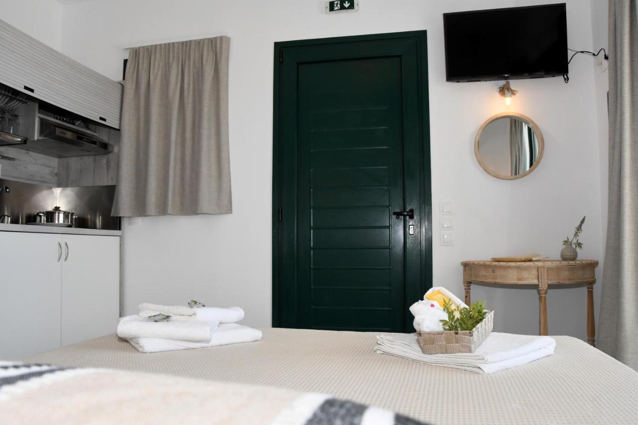 Apartment Bay